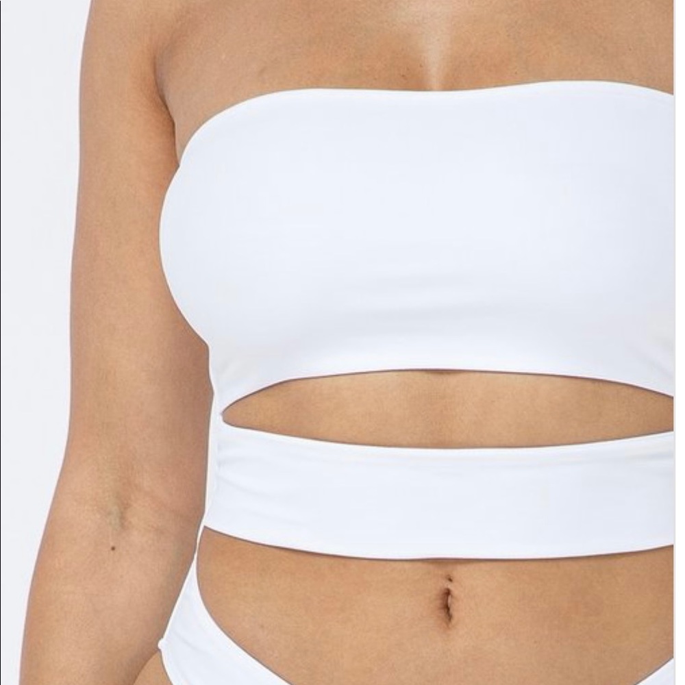 White cutout swimsuit - Picture 6 of 7